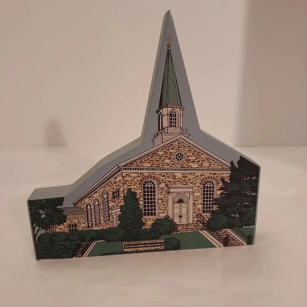Vintage 1998 Hometowne Collectibles Newtown Presbyterian Church Shelf Sitter